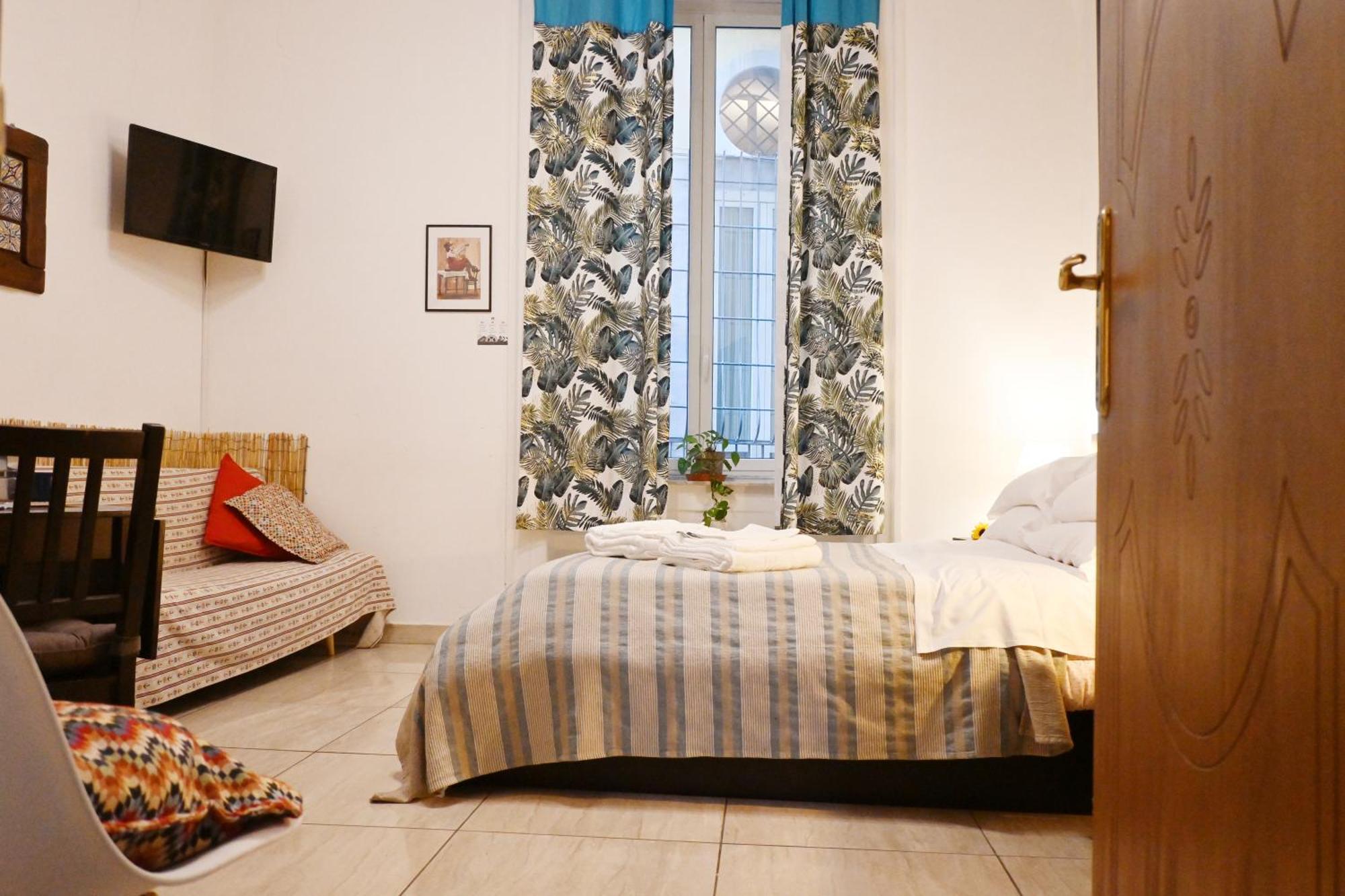 Sunrise B&B เนเปิลส์ ภายนอก รูปภาพ
