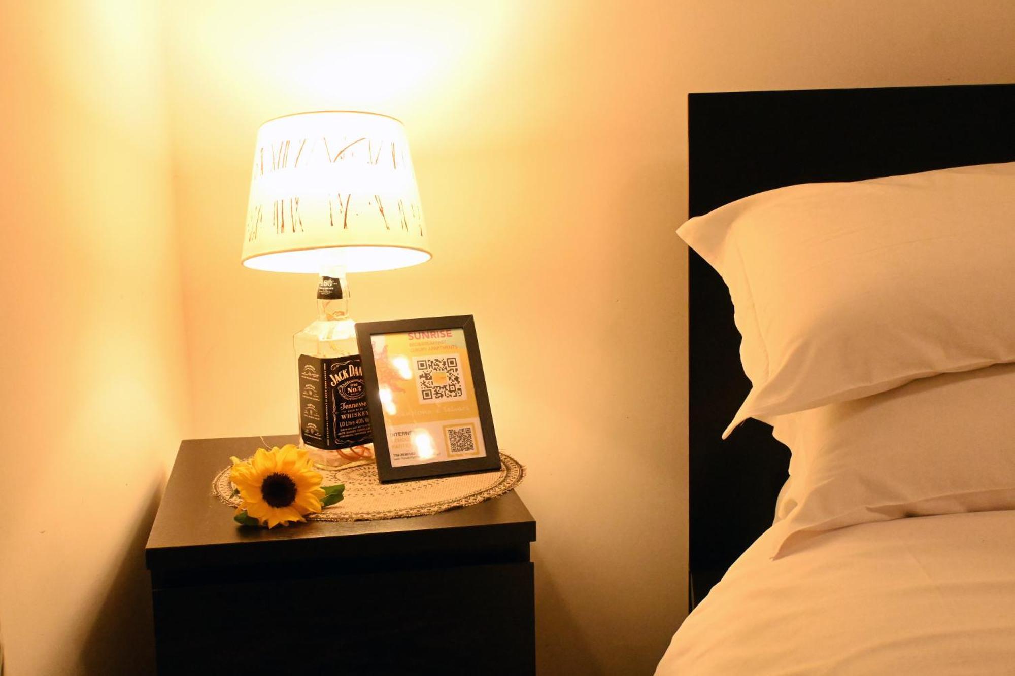 Sunrise B&B เนเปิลส์ ภายนอก รูปภาพ