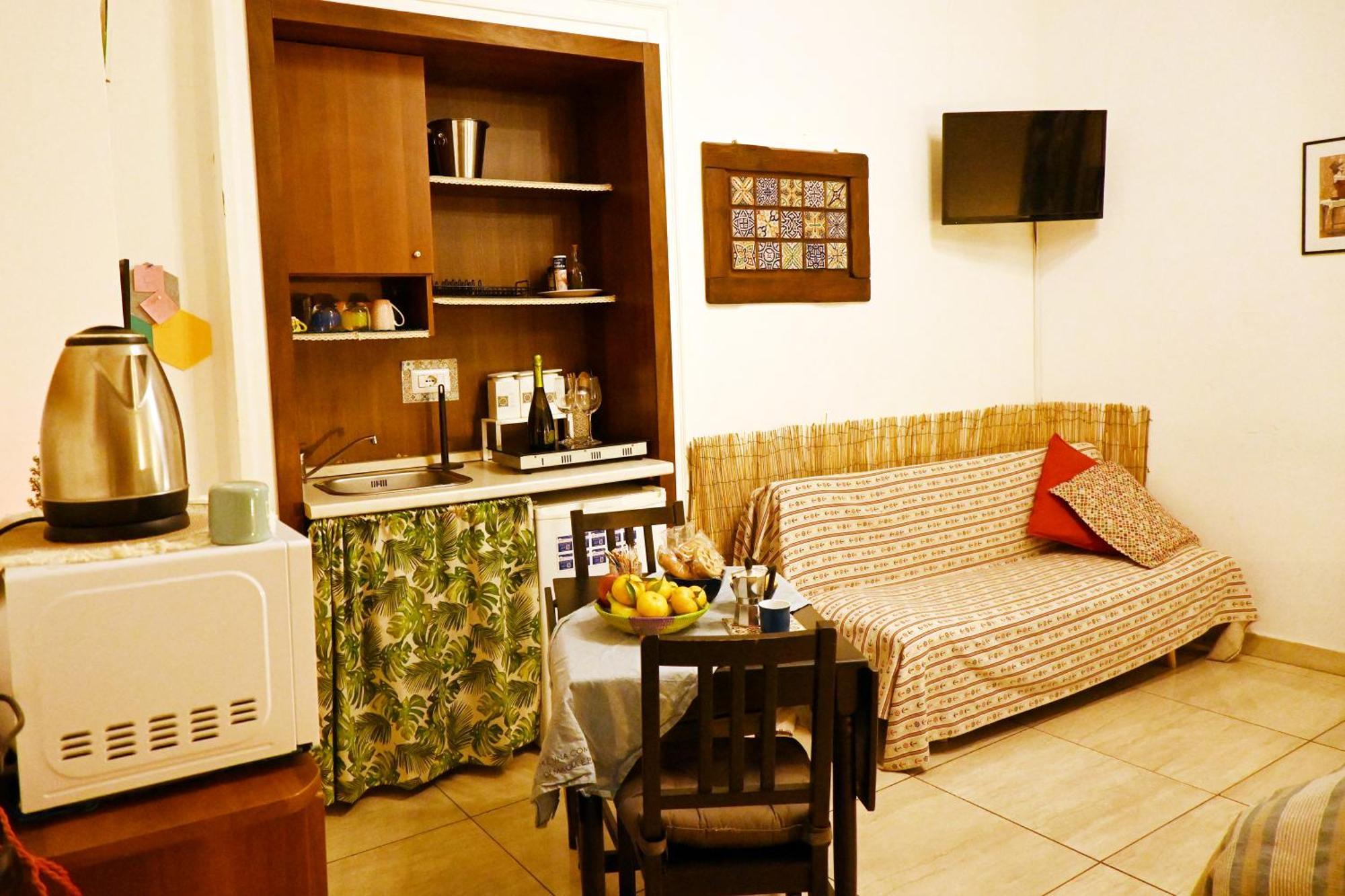 Sunrise B&B เนเปิลส์ ภายนอก รูปภาพ