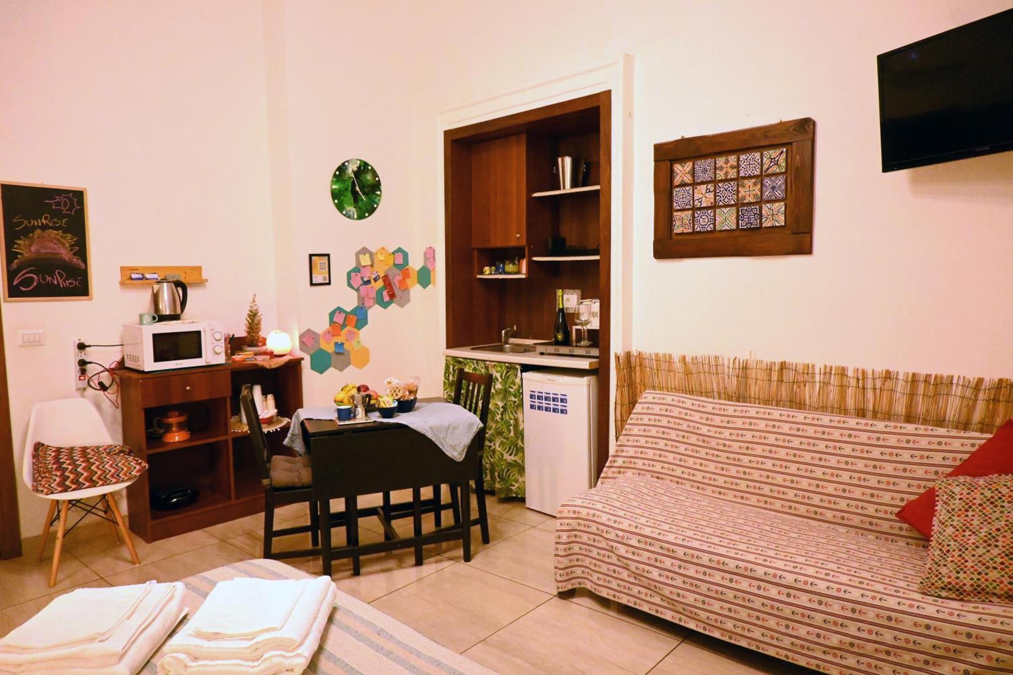 Sunrise B&B เนเปิลส์ ภายนอก รูปภาพ
