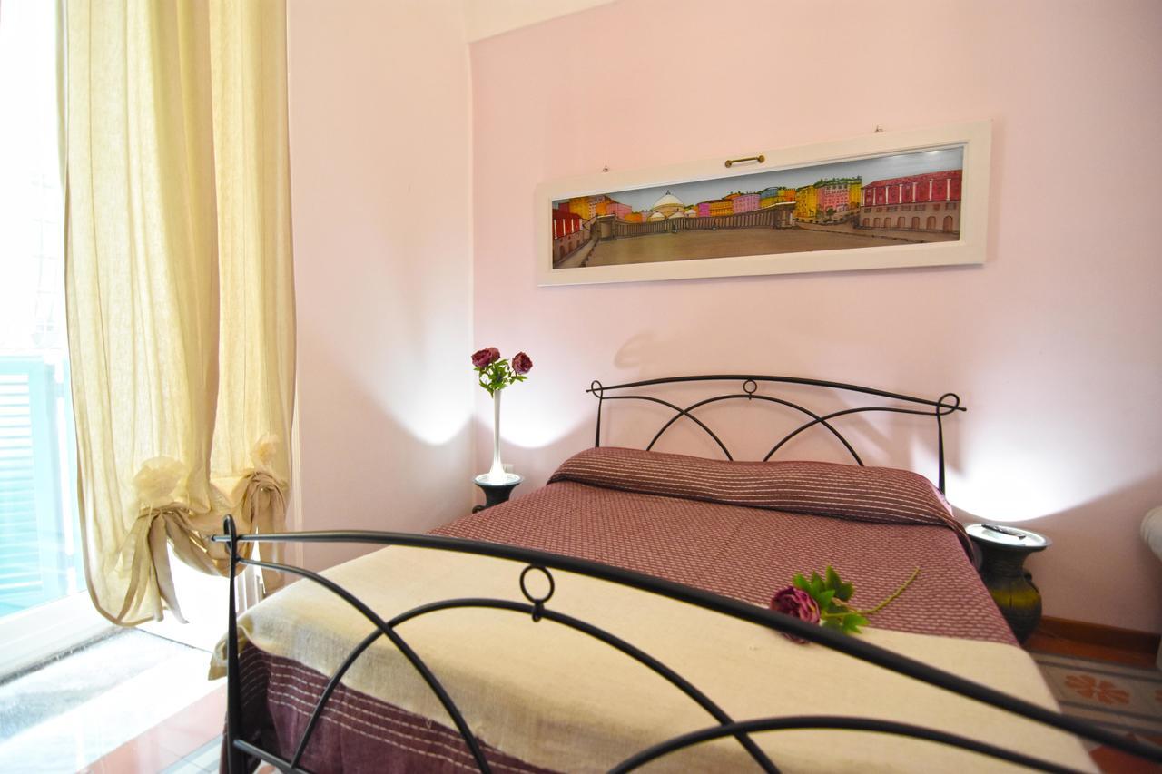 Sunrise B&B เนเปิลส์ ภายนอก รูปภาพ